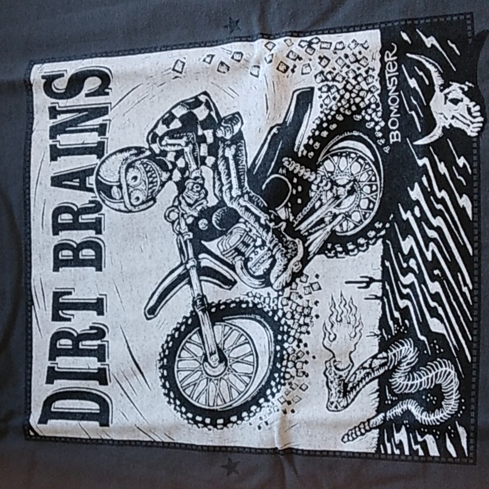 New T-shirt by Bomonster.